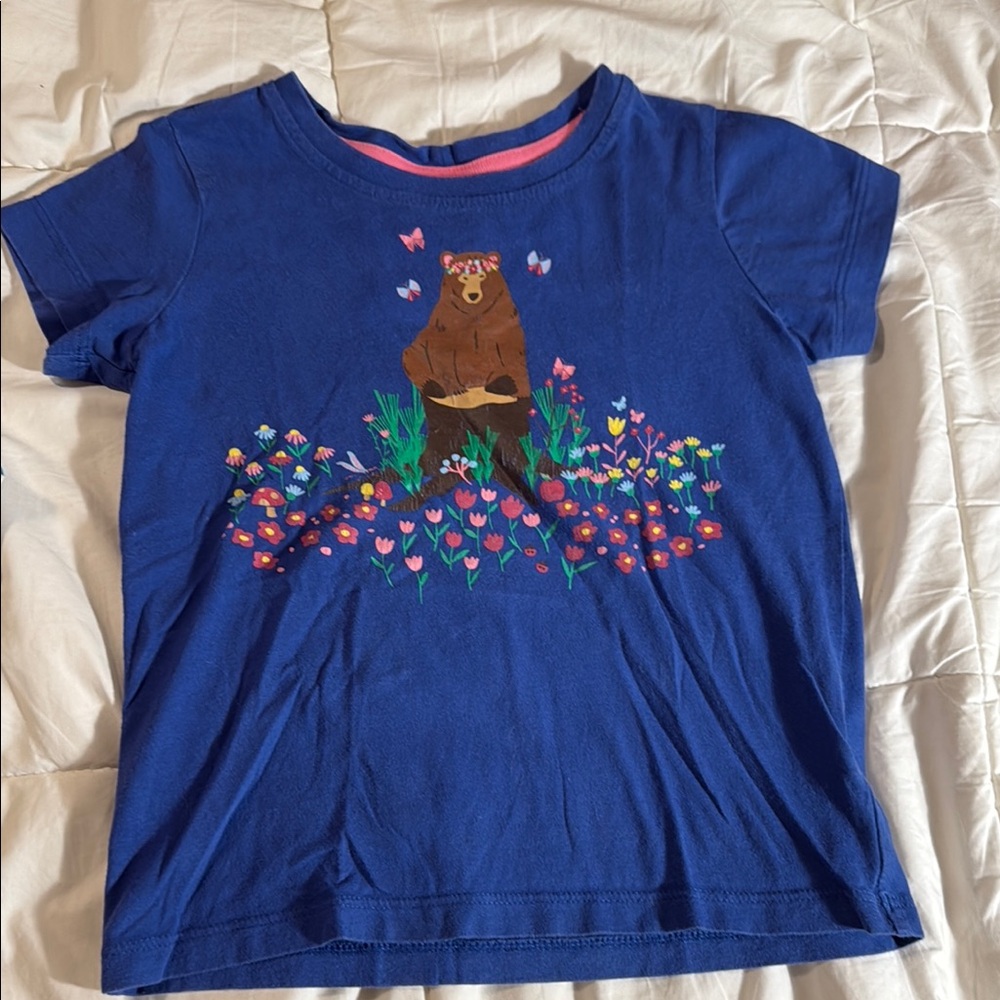 Hanna Andersson Blue T-Shirt with Bear and Floral Design